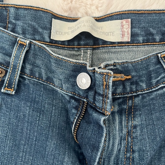 LEVI’S Dark Rinse Denim Jeans - Picture 4 of 5